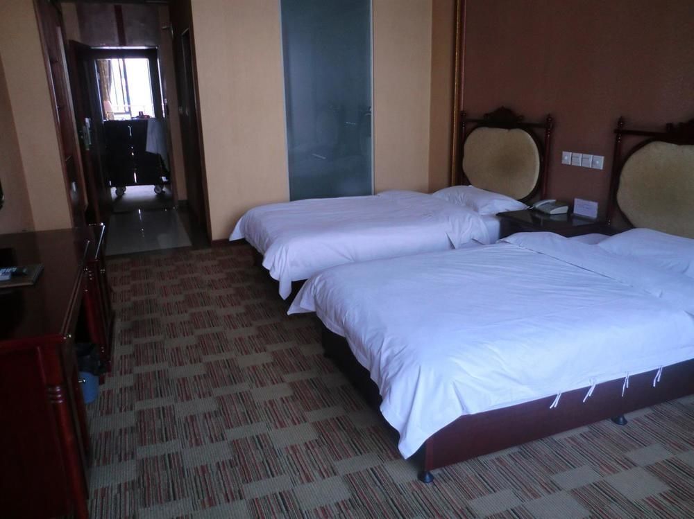 Huayu South City Hotel Wenjiang ภายนอก รูปภาพ